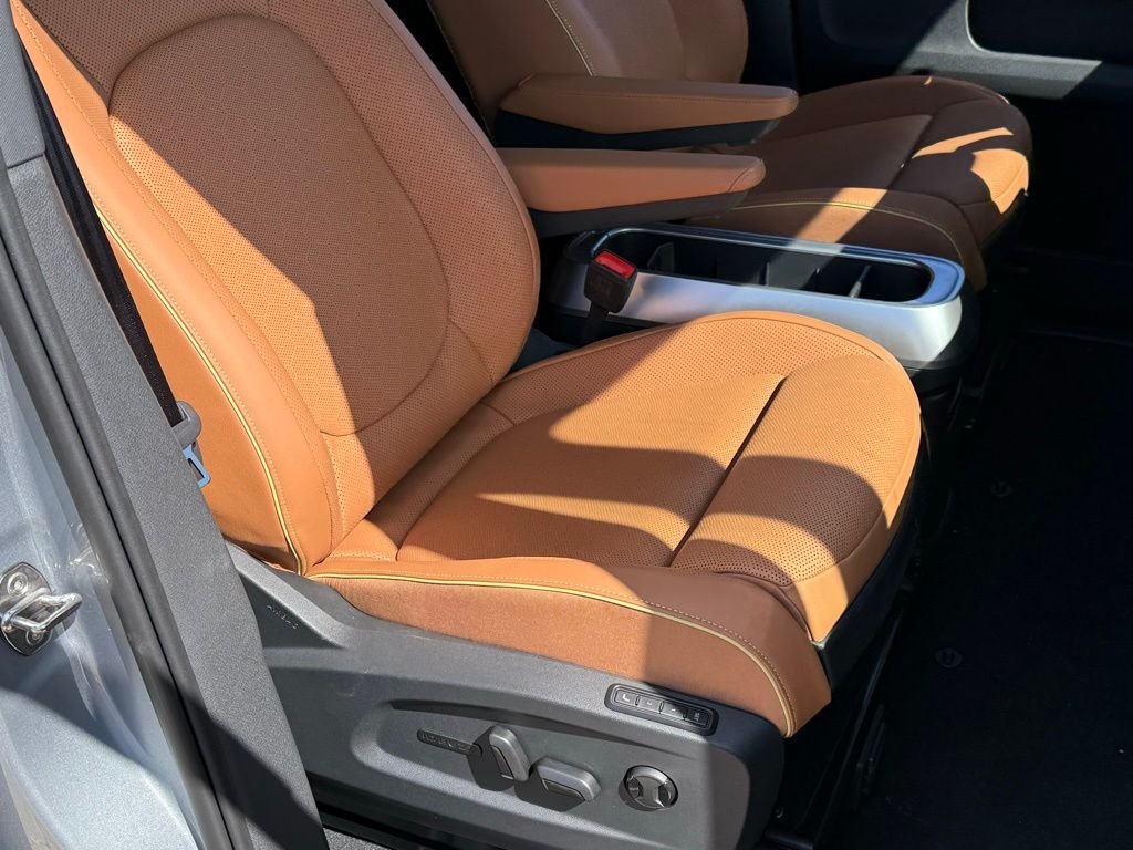 2025 Volkswagen ID. Buzz Pro S - Photo 25