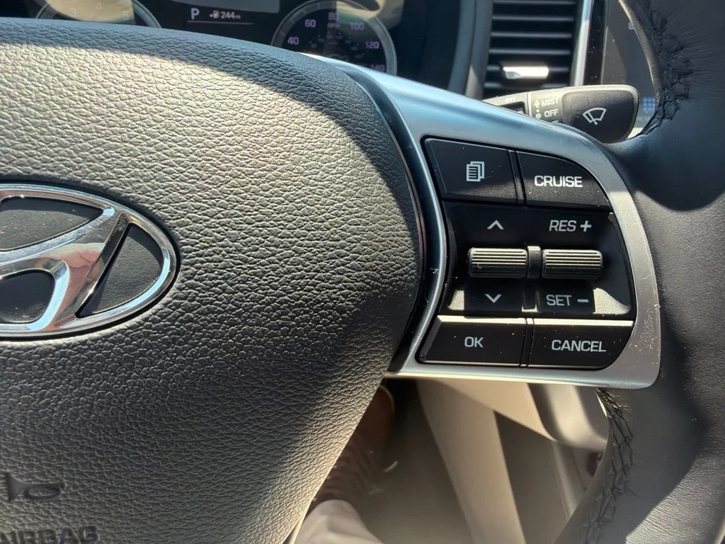 Used 2019 Red Hyundai SEL image 14