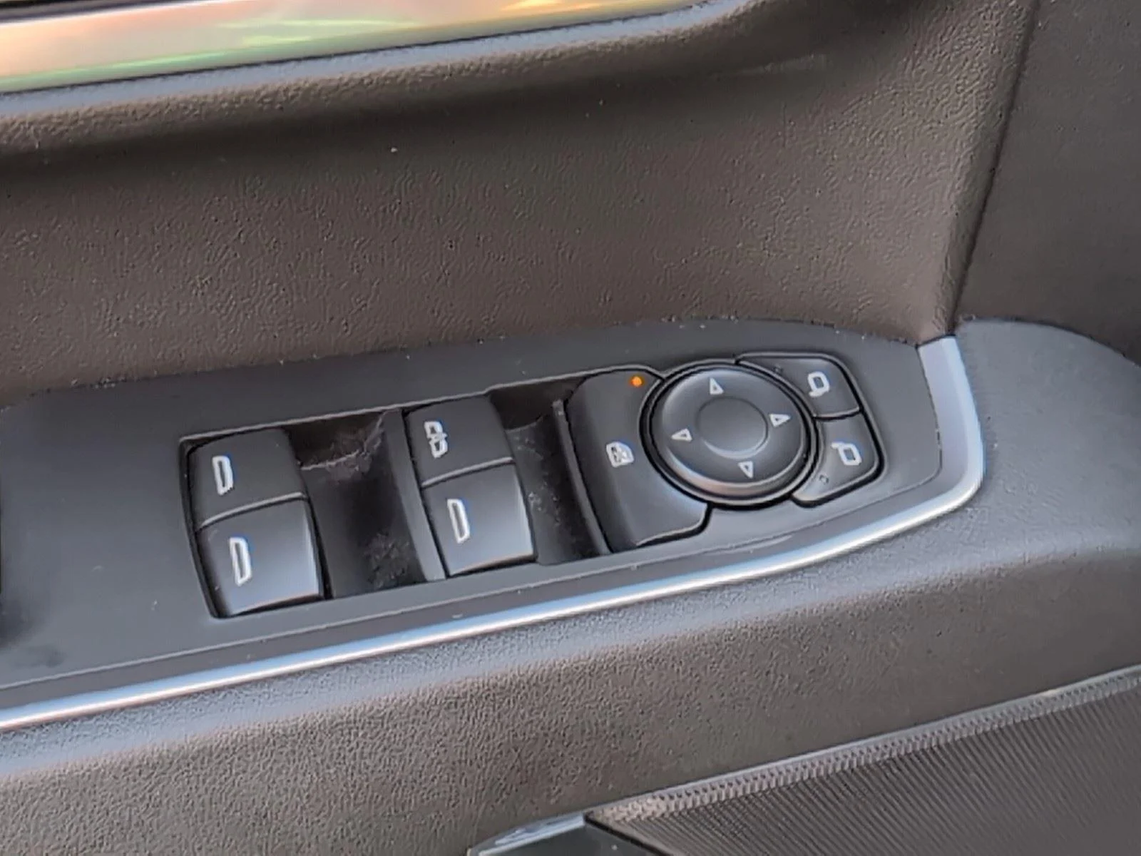 Used 2025 Sterling Gray Metallic Chevrolet LT image 20