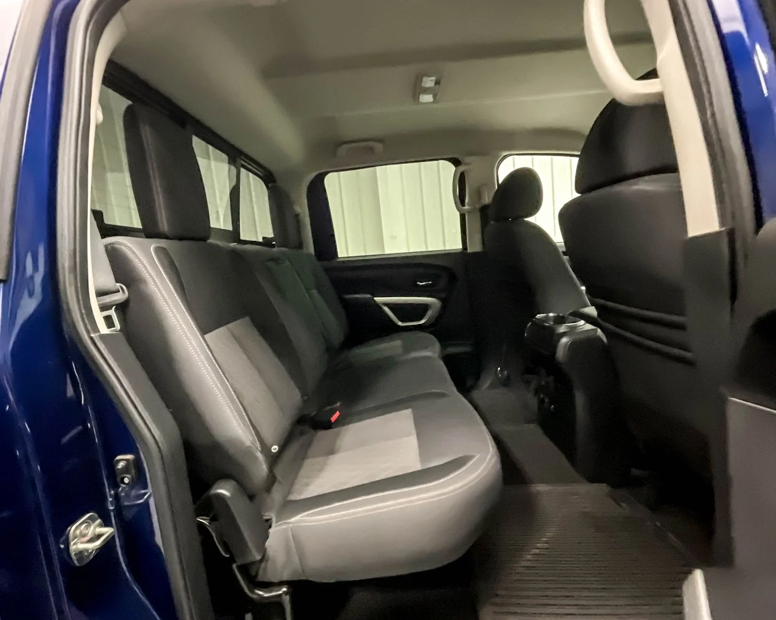 Used 2021 Blue Nissan SV image 18