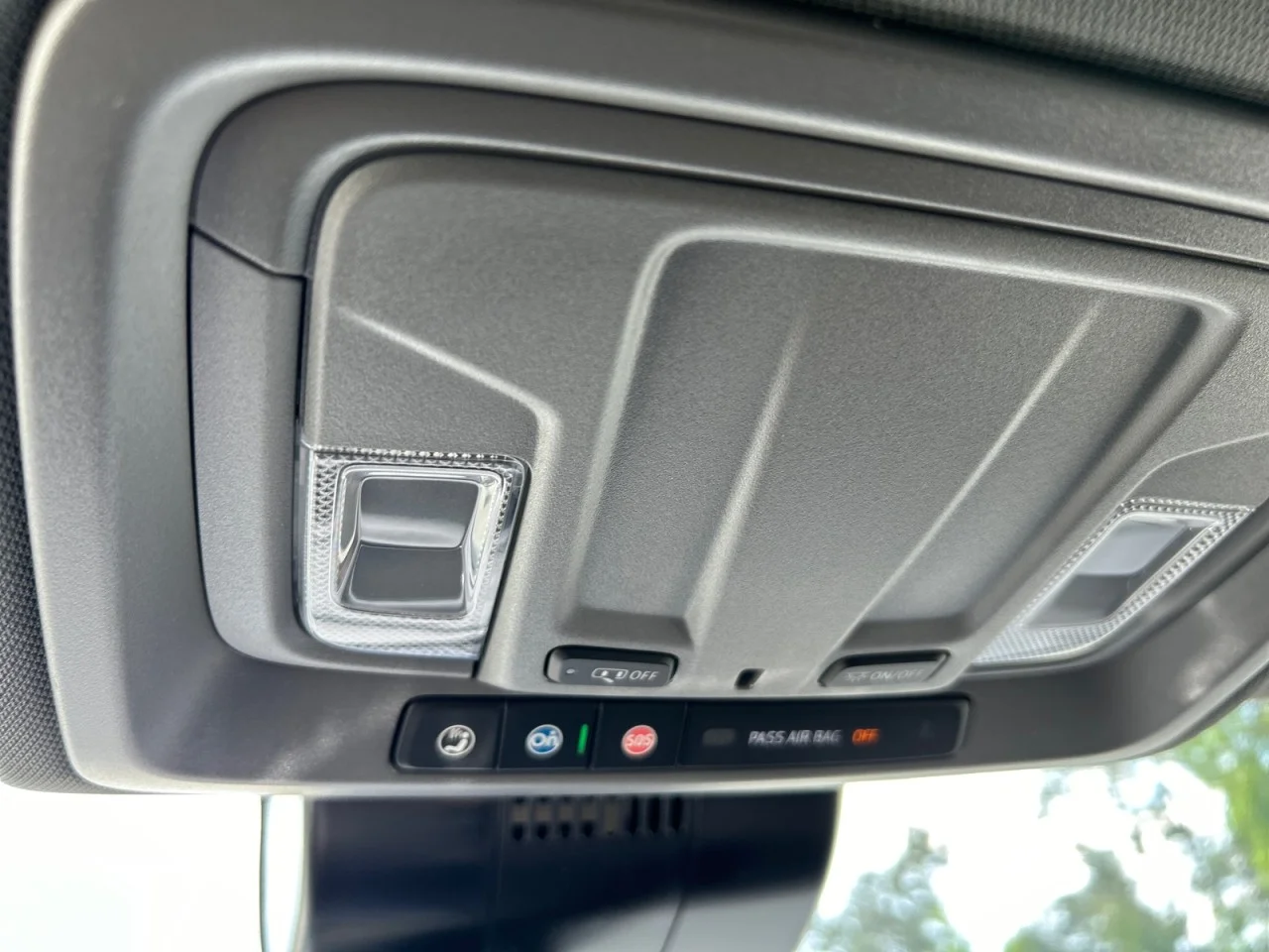 New 2026 Sterling Metallic GMC Elevation image 14