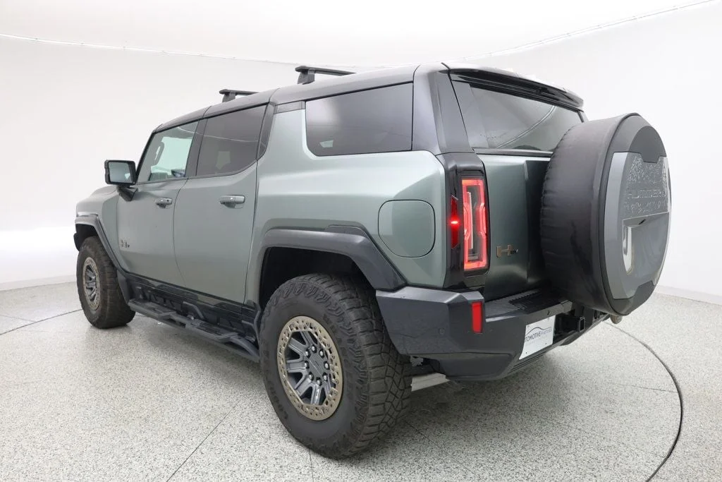 Used 2024 Moonshot Green Matte GMC e4WD 4dr 3x Edition 1 w/ Extreme Off-Road & Bronze Beadlock Pkgs image 6