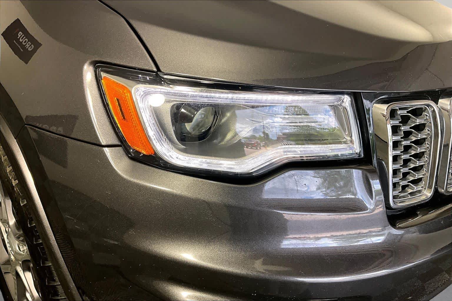 Used 2020 Granite Crystal Metallic Clearcoat Jeep Overland image 27