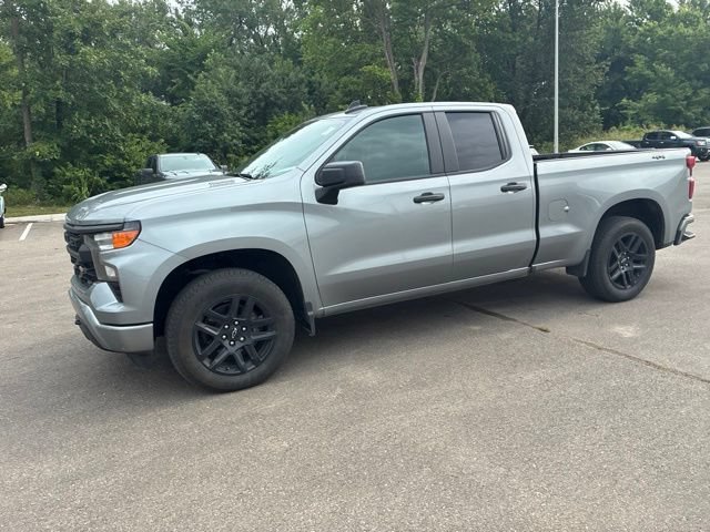 Used 2025 Chevrolet Silverado 1500 Custom with VIN 1GCRKBEK2SZ124308 for sale in Kansas City