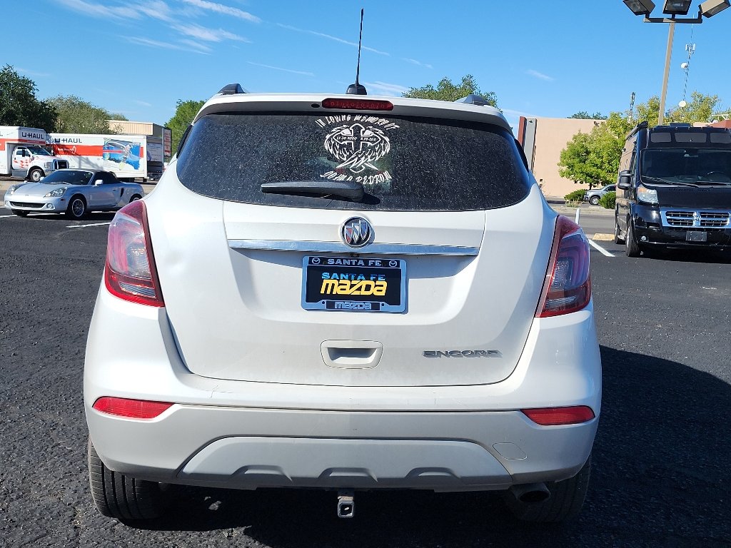 Used 2019 White Frost Tricoat Buick Preferred image 7