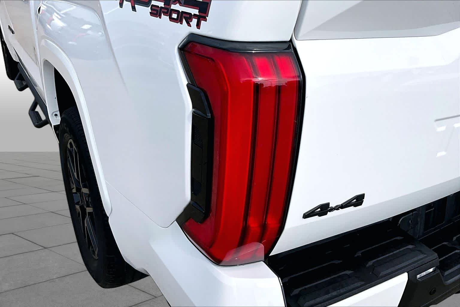 Used 2022 White Toyota SR5 image 29