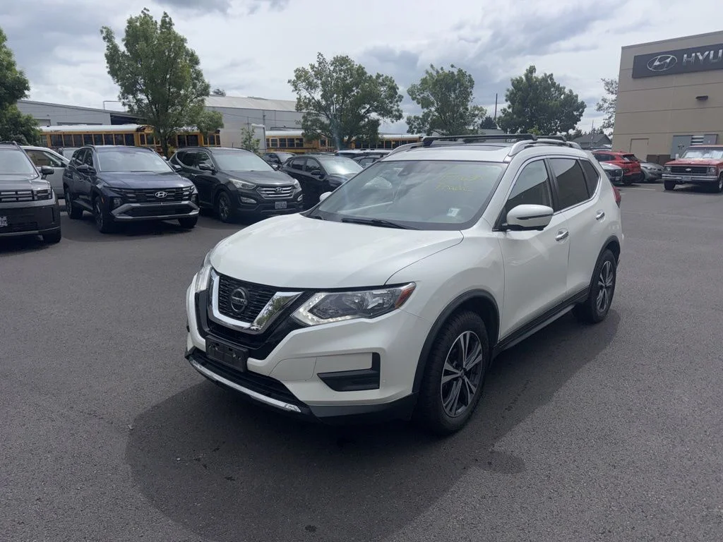 2019 Nissan Rogue's photo