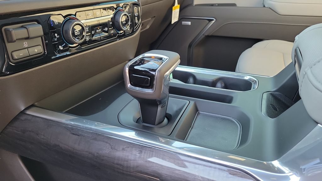 2026 Chevrolet Silverado 1500 LTZ - Photo 20