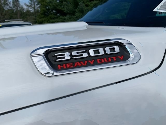 New 2026 Bright White Clear-Coat Exterior Paint RAM Big Horn image 10