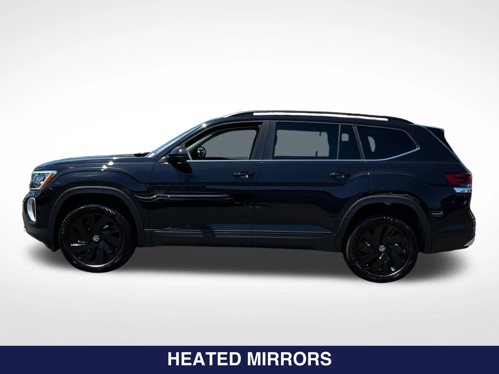 New 2026 Black Volkswagen 2.0T SE w/Technology image 5