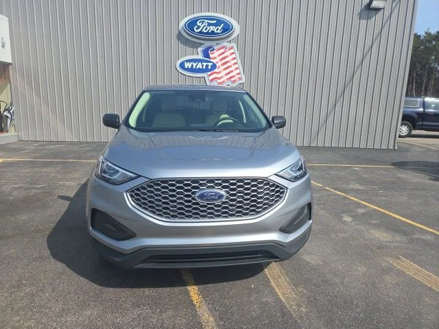 Used 2023 Ford Edge SE with VIN 2FMPK4G93PBA21899 for sale in Manistee, MI