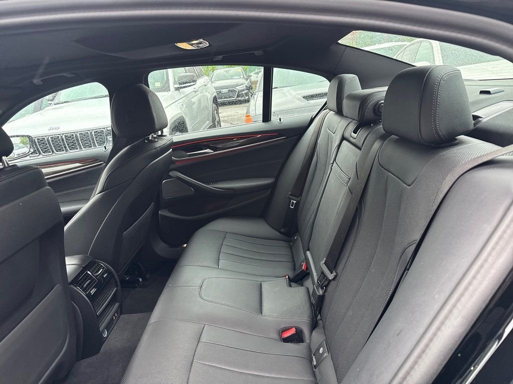 Used 2023 Black BMW 530e iPerformance image 25