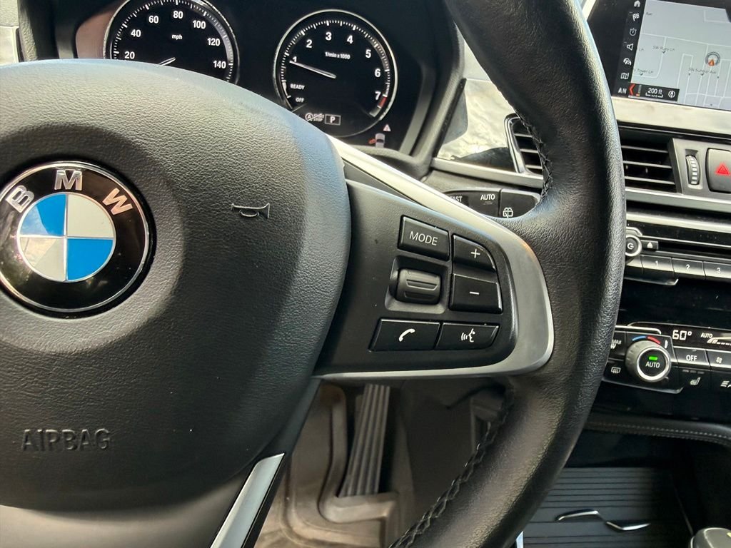 Used 2018 Galvanic Gold Metallic BMW xDrive28i image 12