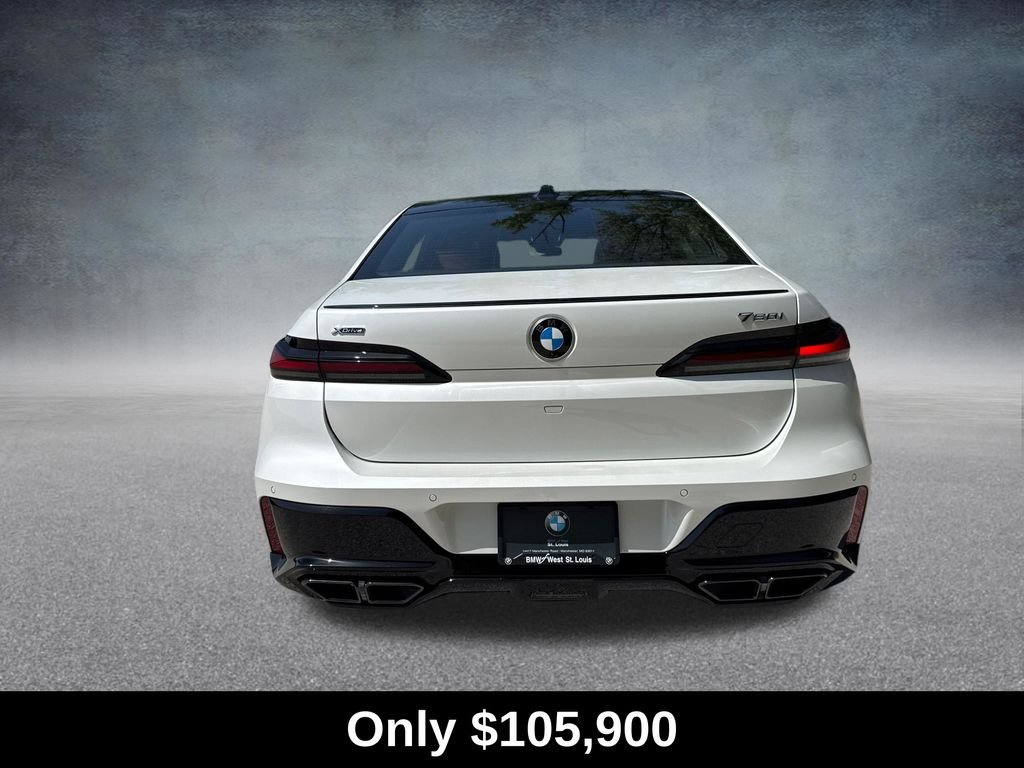 Used 2026 White BMW 760i xDrive image 4