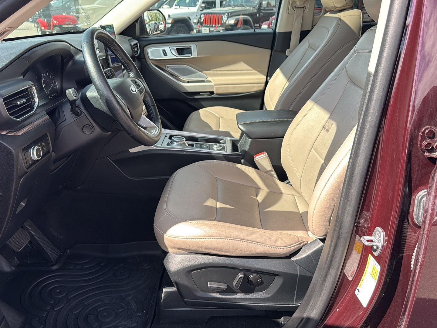 2023 Ford Explorer Limited - Photo 11