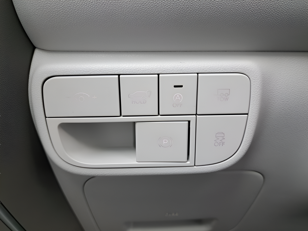 New 2026 White Hyundai SEL Premium image 24