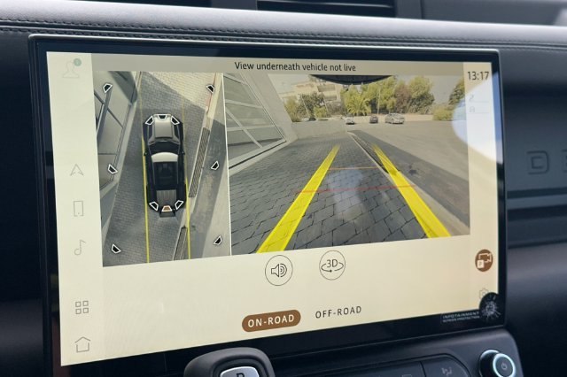 New 2026 Woolstone Green Land Rover X-Dynamic SE image 18