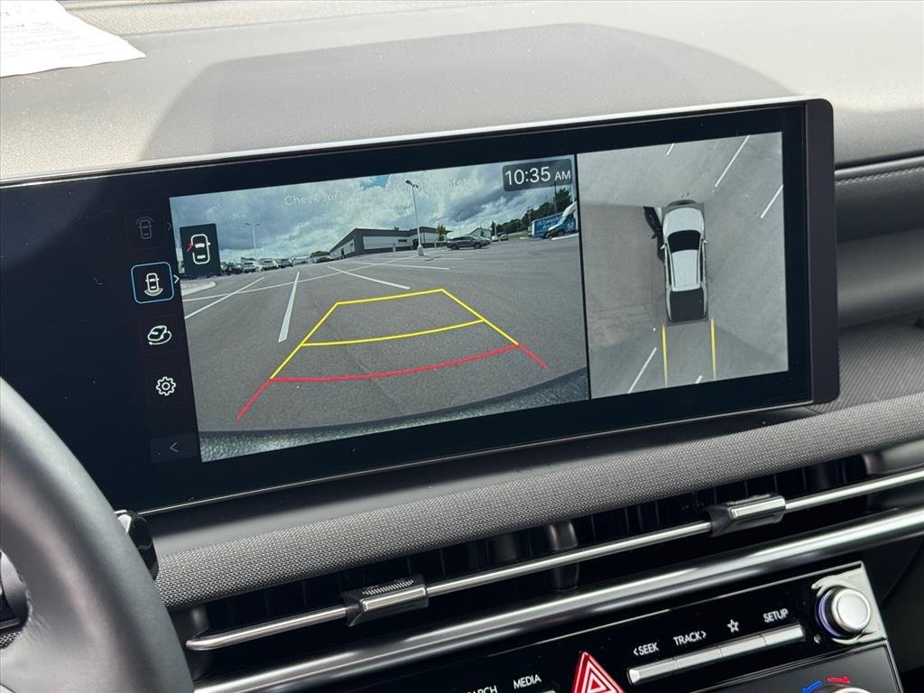 Used 2025 Atlas White Hyundai Limited image 25