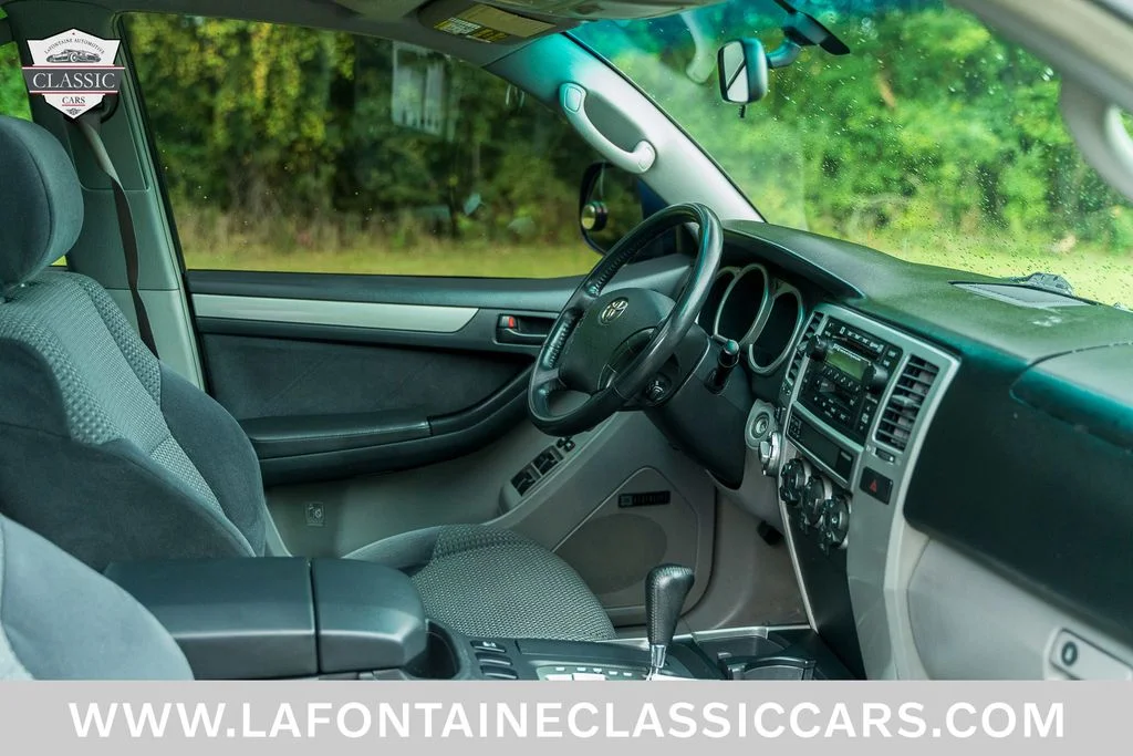 Used 2003  Toyota SR5 Sport image 12