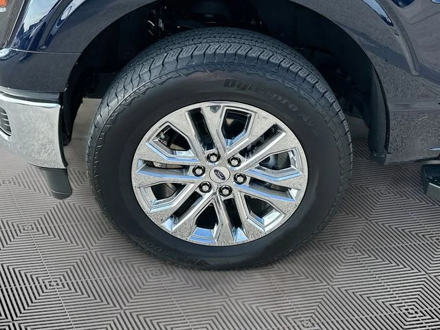 Used 2025 Blue Ford Lariat image 31