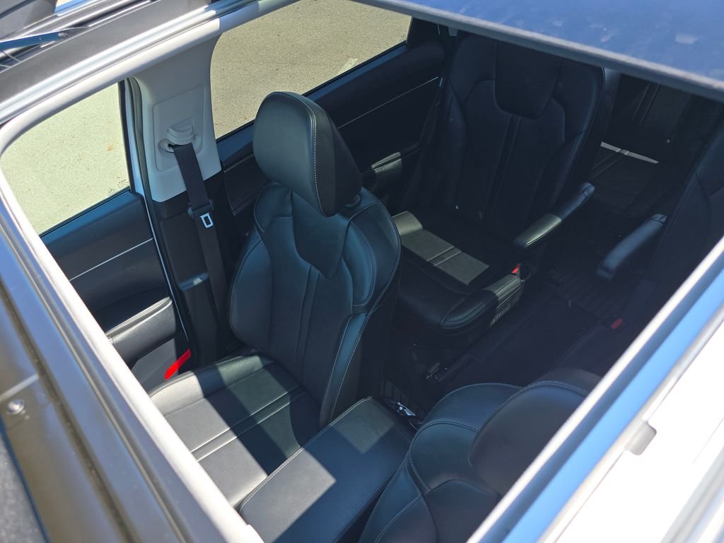 Used 2026 White Kia X-Line EX image 22