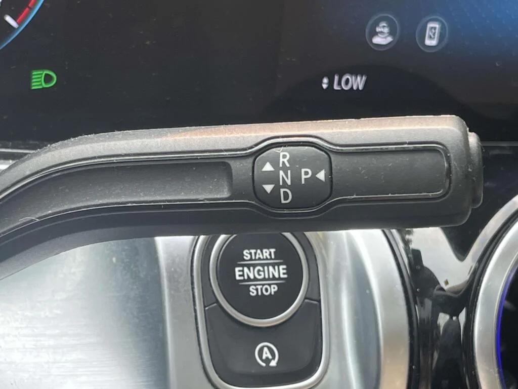 Certified Used 2023 Polar White Mercedes-Benz GLB 250 image 36