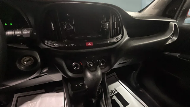 Used 2022 White Ram Base image 20