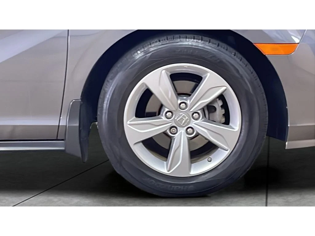 Used 2019 Modern Steel Metallic Honda EX image 21