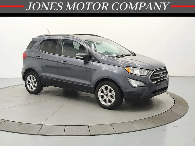 Used 2021  Ford SE image 1