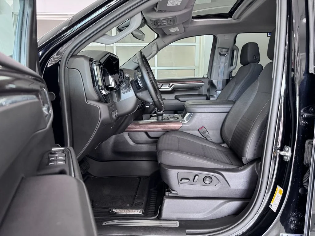 2024 Chevrolet Silverado 1500 RST - Photo 11