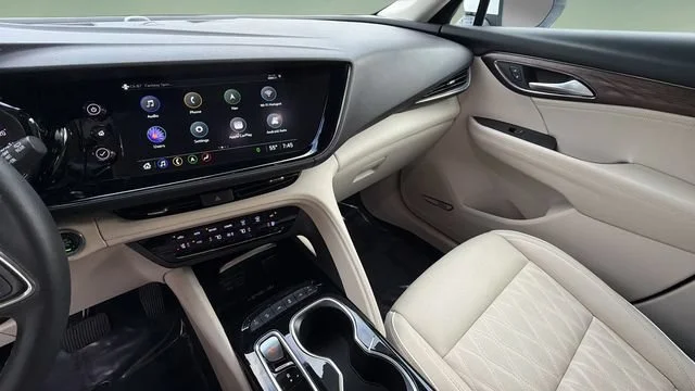 Used 2023 White Frost Tricoat Buick Avenir image 25