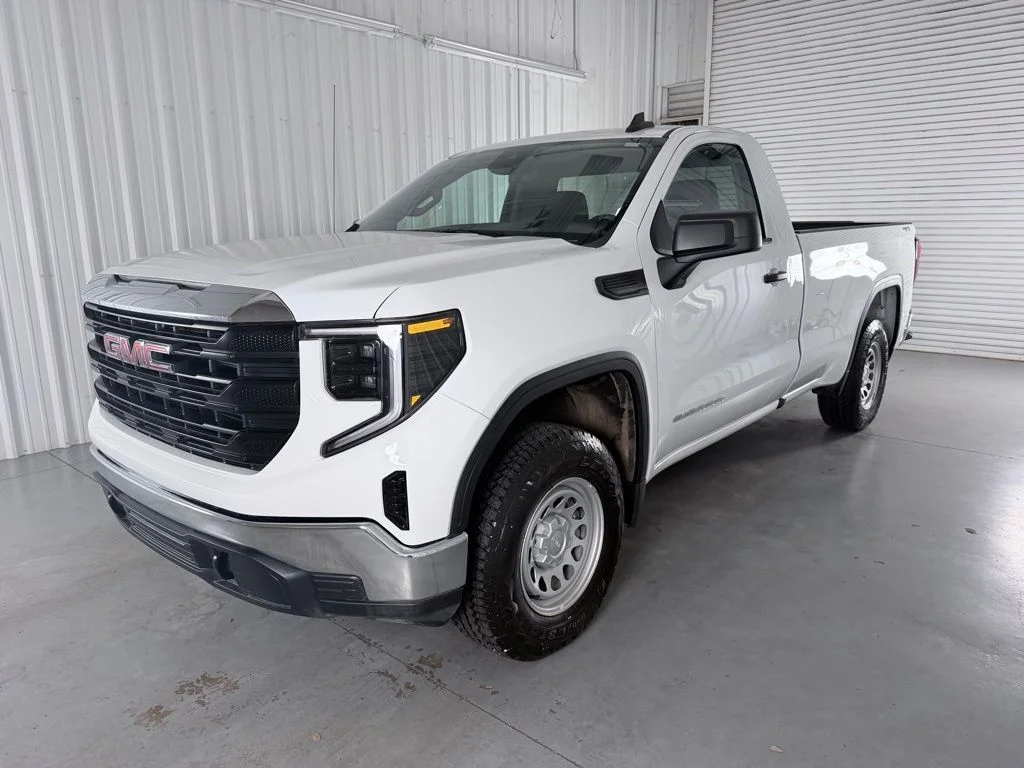 2025 GMC Sierra 4WD Regular Cab Standard Box Pro's photo