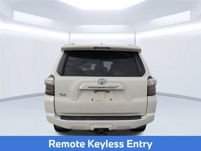 Used 2018 White Toyota SR5 Premium image 4