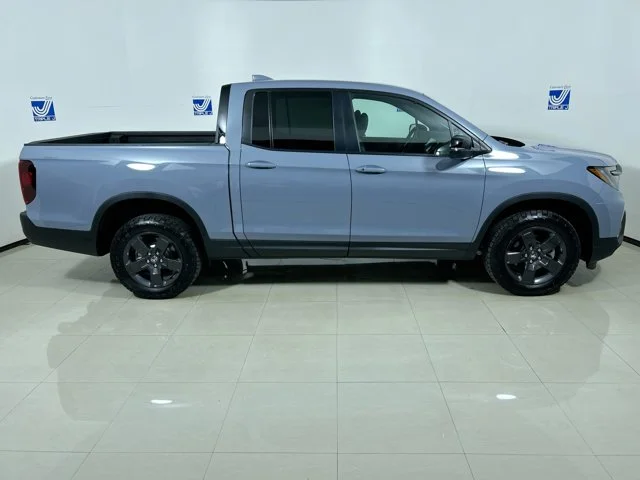 New 2026 SONIC GRAY Honda TrailSport image 9