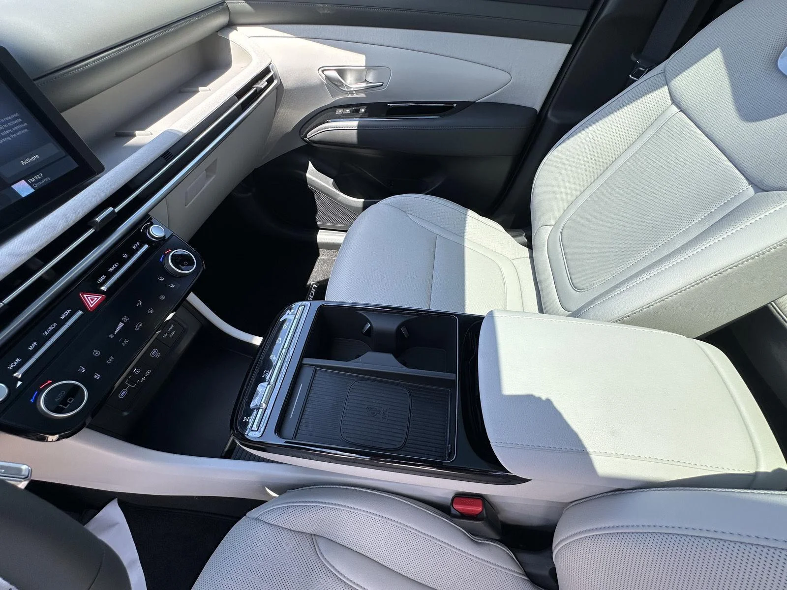 New 2026 Serenity White Pearl Hyundai Limited image 32