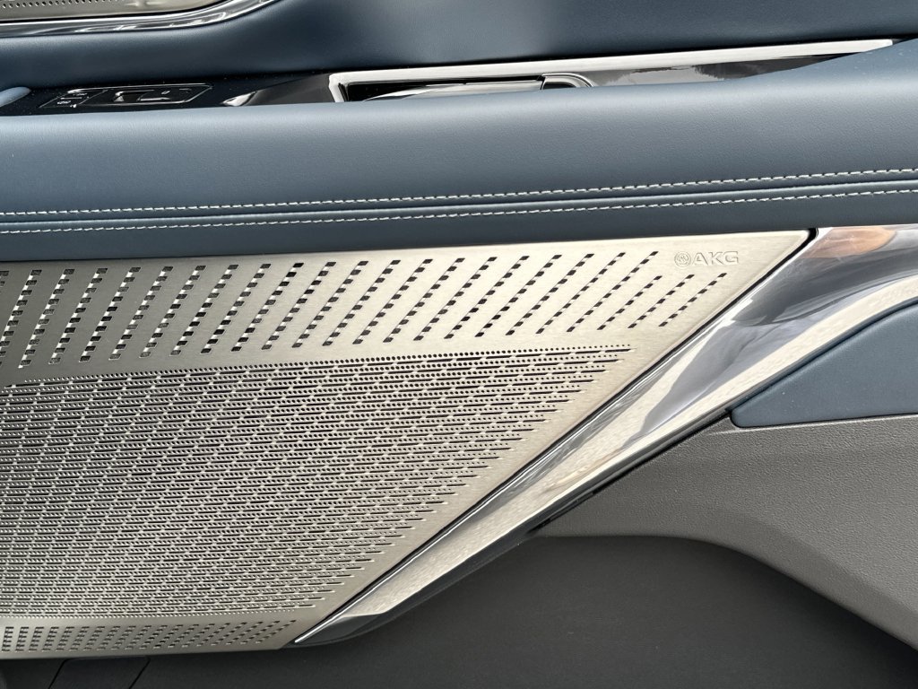 2026 Cadillac Escalade IQL Premium Sport - Photo 33