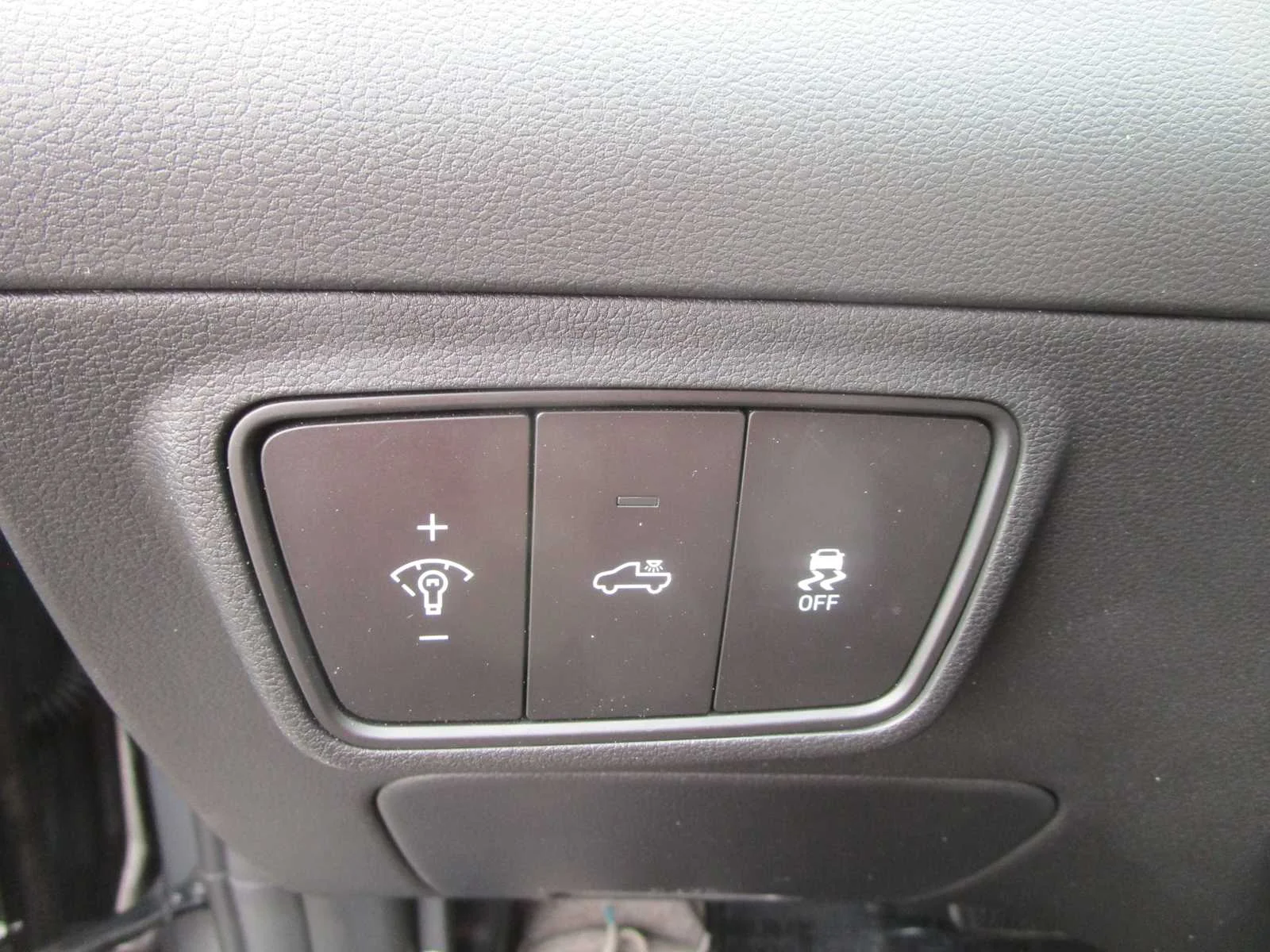Used 2024 Hampton Gray Hyundai Limited image 16