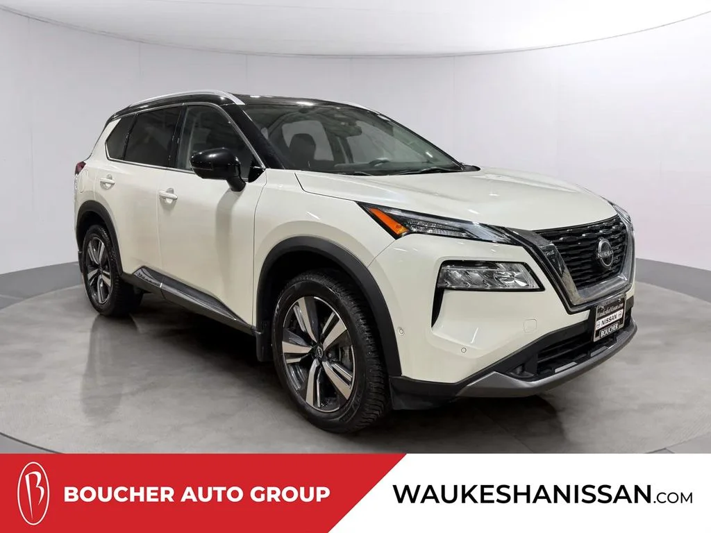 Certified Used 2023 Pearl White Tricoat/Super Black Nissan SL image 1