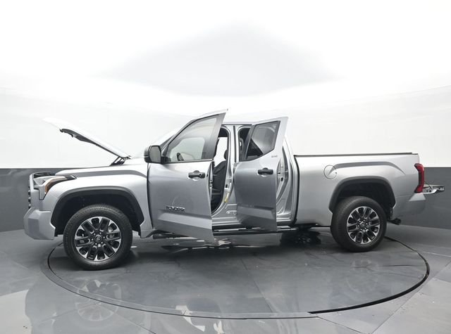 Used 2025 Celestial Silver Metallic Toyota SR5 image 32