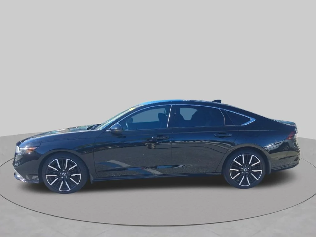 Used 2025 Black Honda Touring image 10