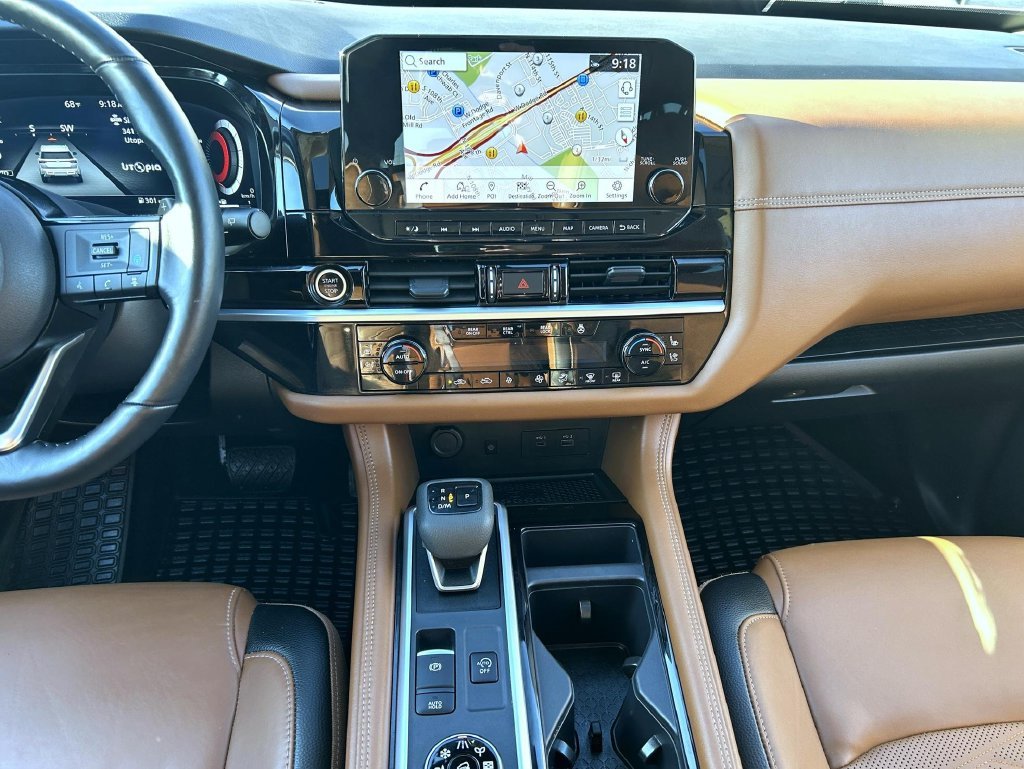 Used 2024 Gray Nissan Platinum image 13