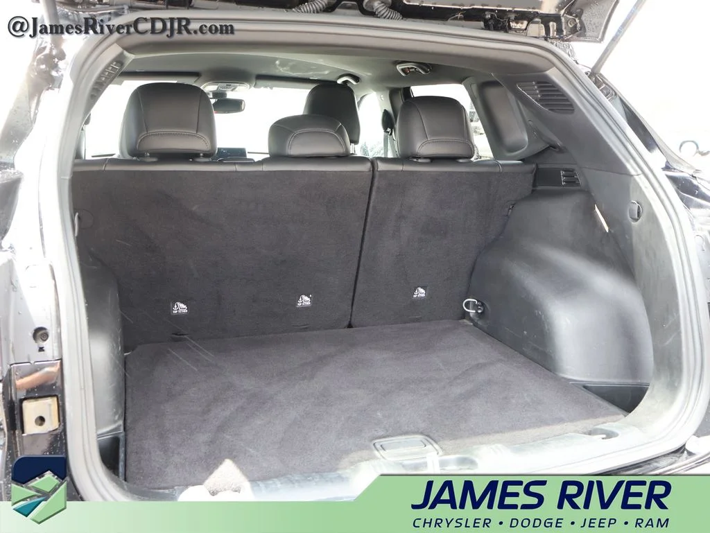 Used 2025 Black Jeep Limited image 15