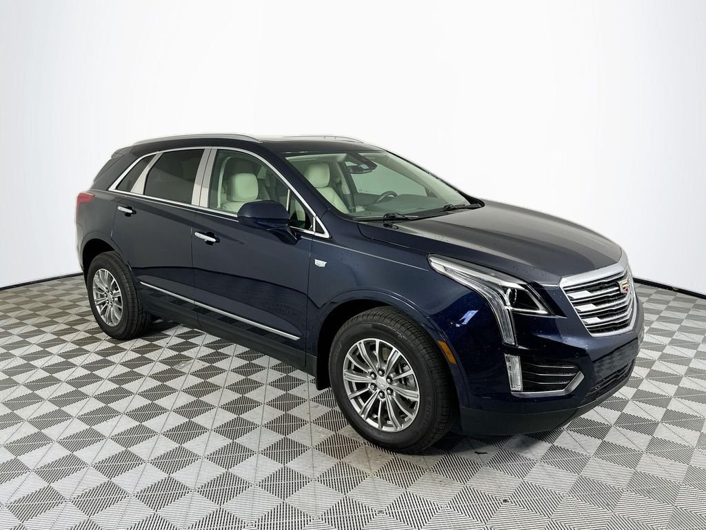 2017 Cadillac XT5 FWD Luxury's photo