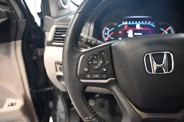 Used 2020 Gray Honda 2WD EX-L image 23