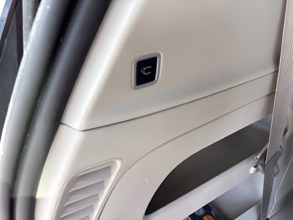 Used 2020 White Chrysler Touring L Plus image 43