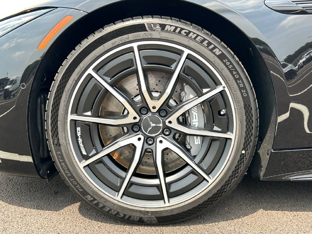 New 2027 Obsidian Black Metallic Mercedes-Benz AMG® SL 43 Roadster image 66
