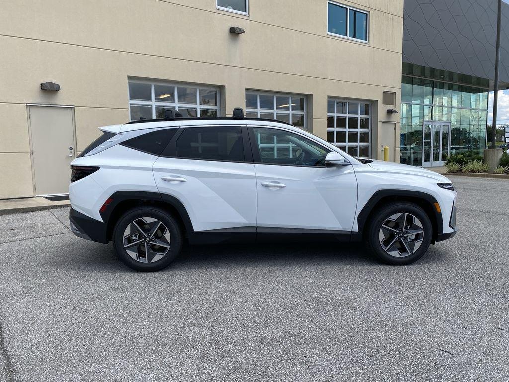 New 2026 White Pearl Hyundai SEL Premium FWD image 9