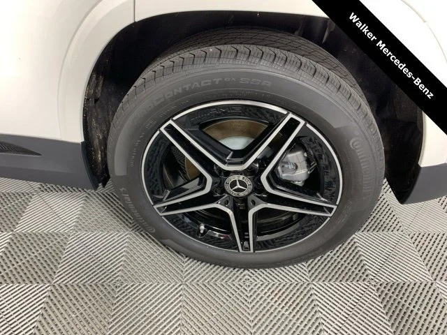 New 2025 Polar White Mercedes-Benz GLA 250 image 76