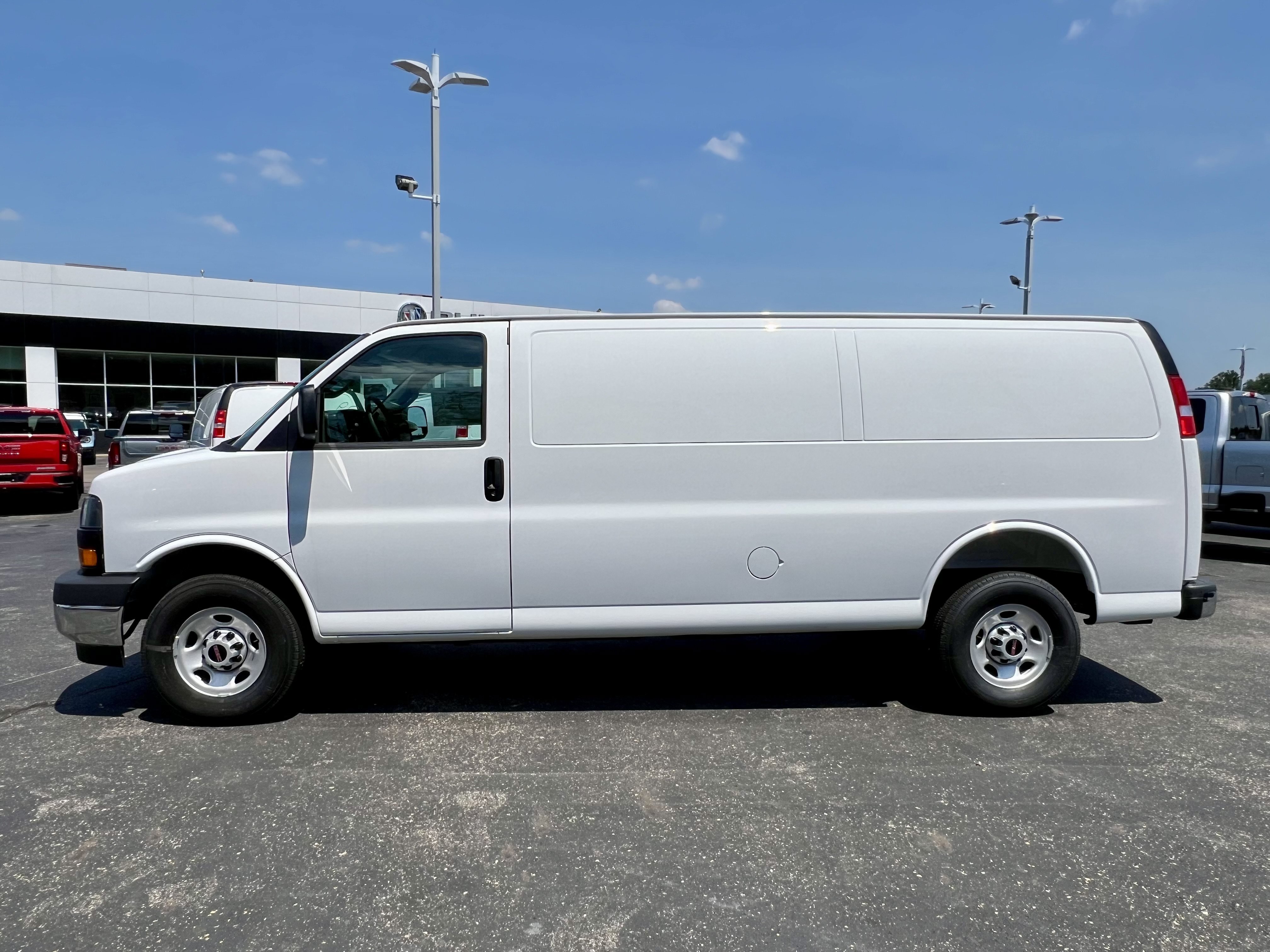 New 2026 Summit White GMC Work Van image 6