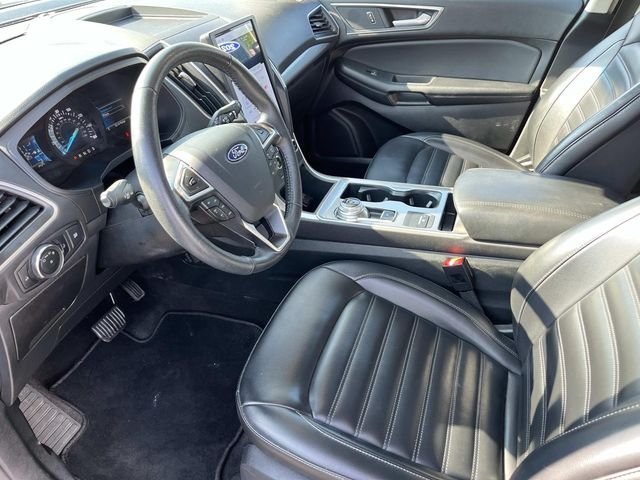 Used 2024 Silver Ford SEL image 25